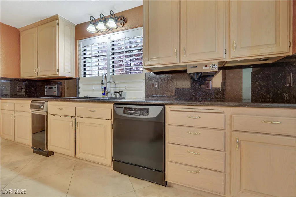 1931 Pago, Las Vegas, NV 89117