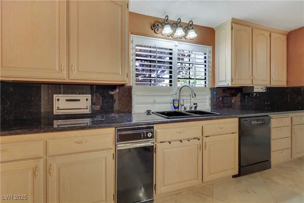 1931 Pago, Las Vegas, NV 89117
