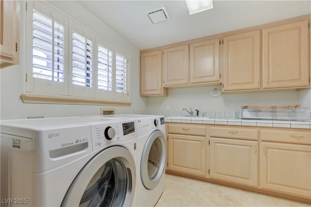 1931 Pago, Las Vegas, NV 89117