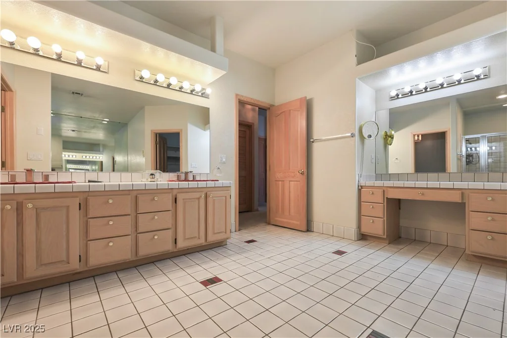 1931 Pago, Las Vegas, NV 89117