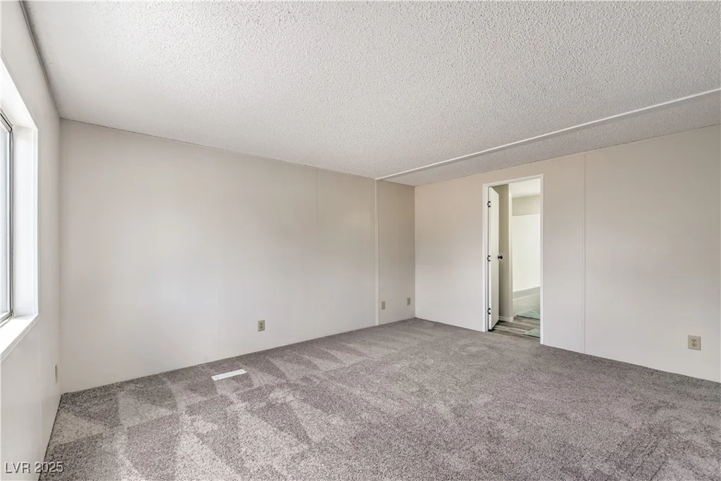 1350 White, Pahrump, NV 89060