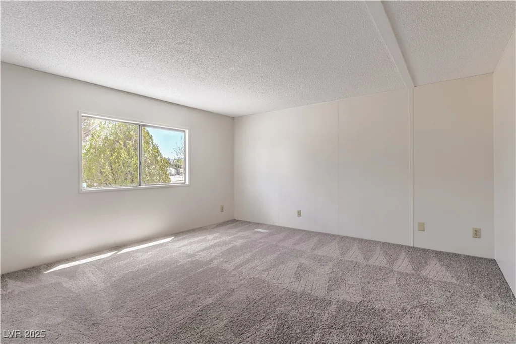 1350 White, Pahrump, NV 89060