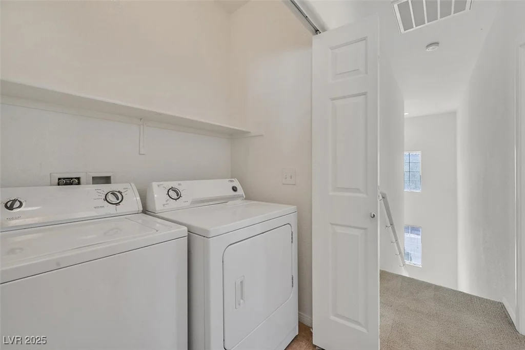 10162 Sunshine Village, Las Vegas, NV 89183