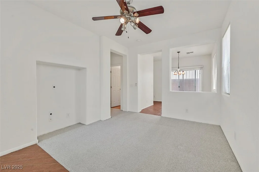 10162 Sunshine Village, Las Vegas, NV 89183