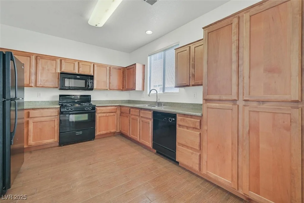 10162 Sunshine Village, Las Vegas, NV 89183