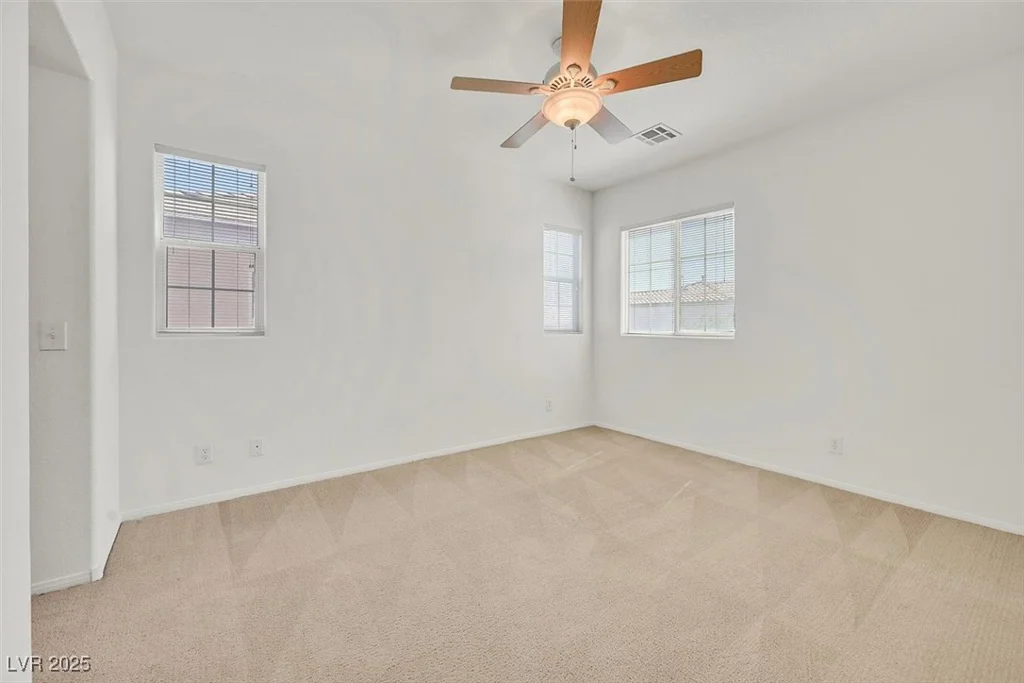 10162 Sunshine Village, Las Vegas, NV 89183