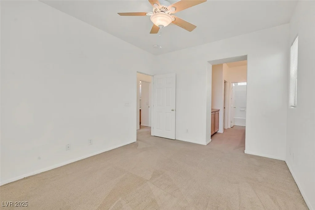 10162 Sunshine Village, Las Vegas, NV 89183