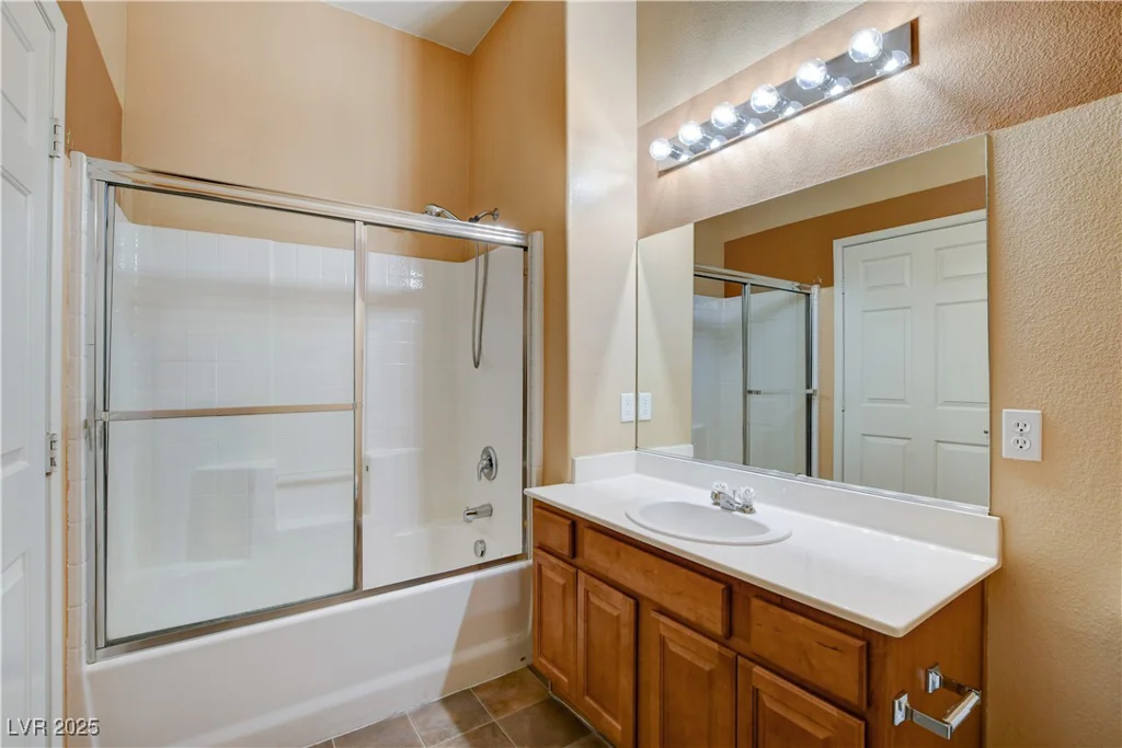 9303 Gilcrease, Las Vegas, NV 89149