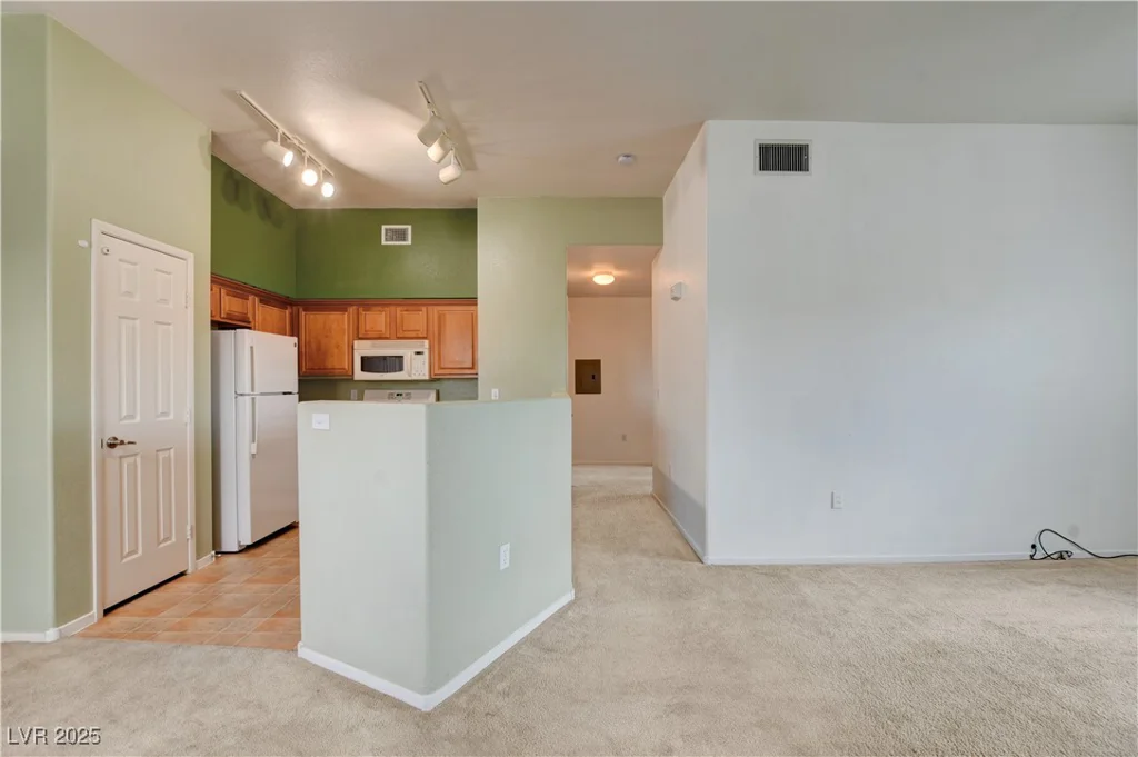 9303 Gilcrease, Las Vegas, NV 89149