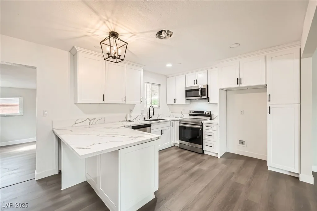 1829 Saint Louis, Las Vegas, NV 89104