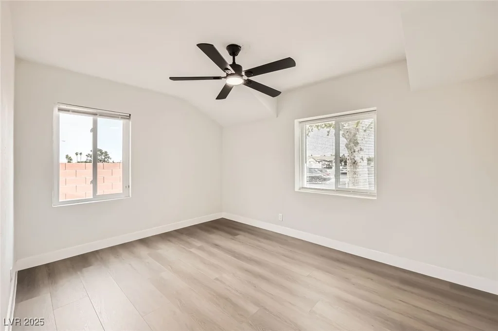 1829 Saint Louis, Las Vegas, NV 89104