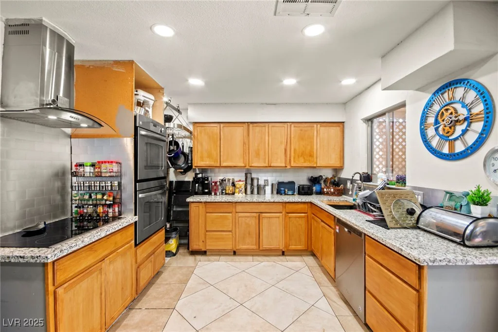 251 Las Palmaritas, Las Vegas, NV 89110