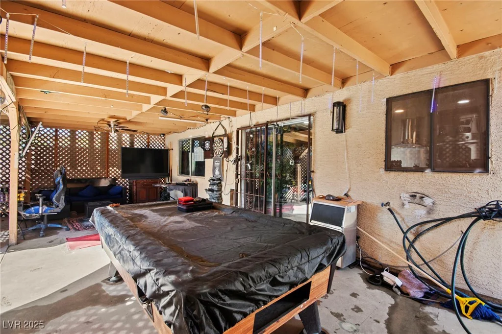 251 Las Palmaritas, Las Vegas, NV 89110