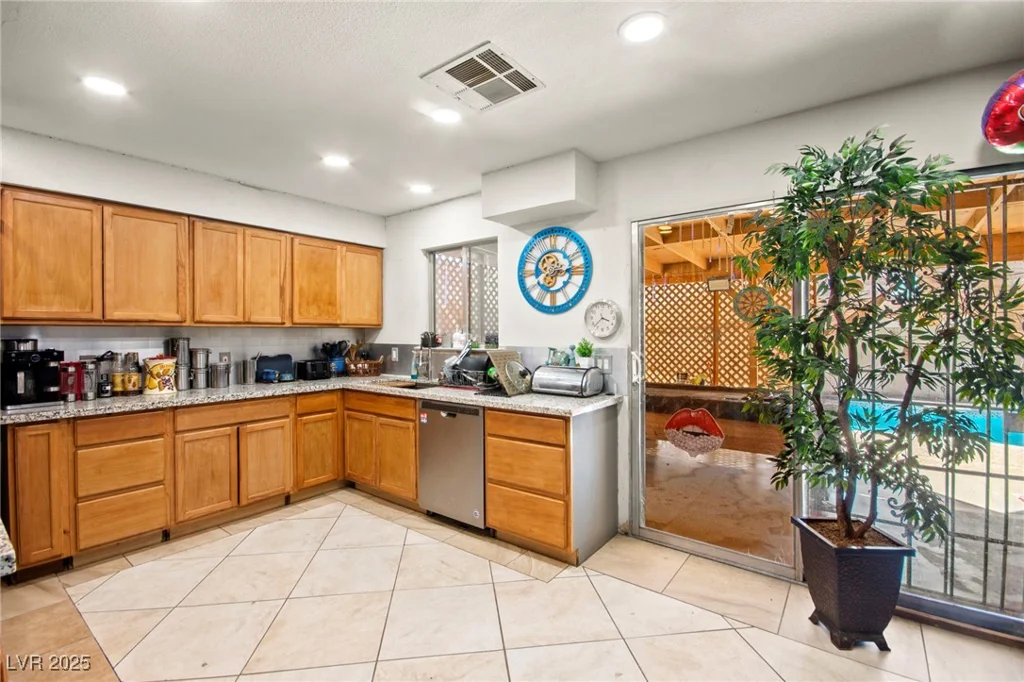 251 Las Palmaritas, Las Vegas, NV 89110