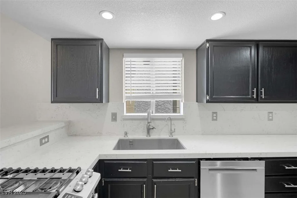1622 Lorna, Henderson, NV 89011