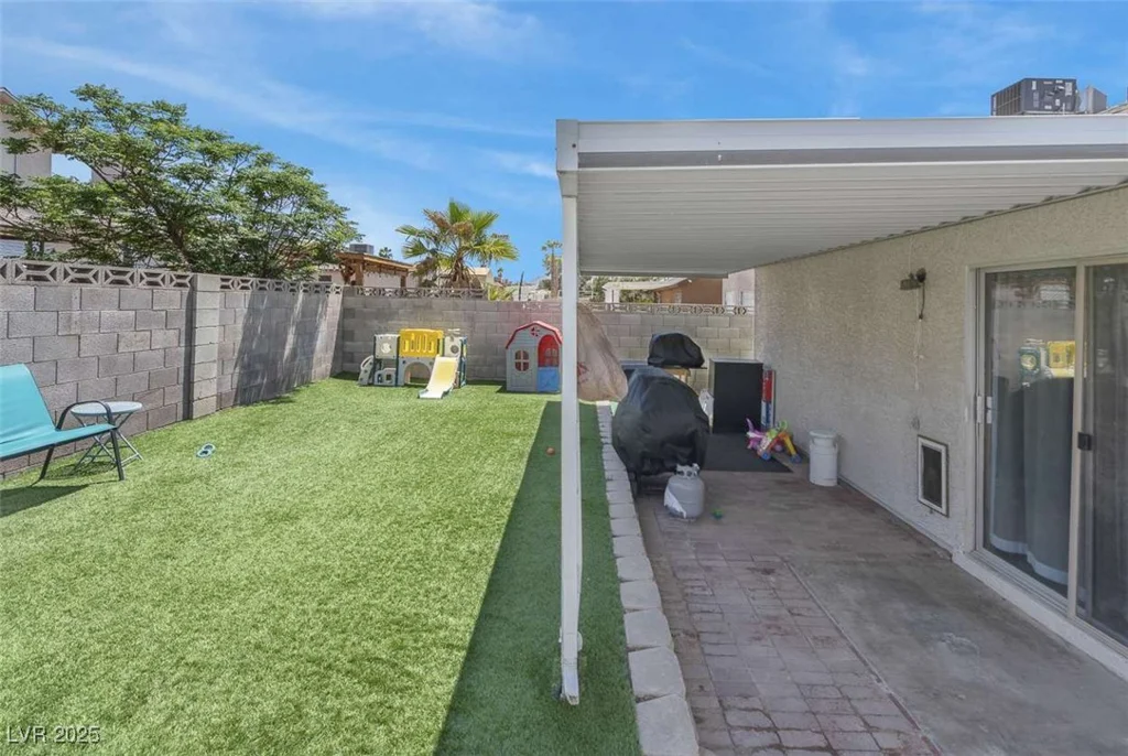 1622 Lorna, Henderson, NV 89011