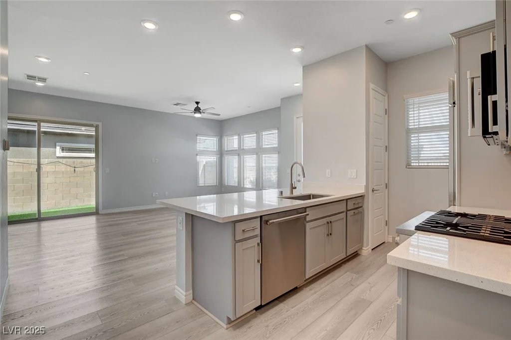 924 Allister Fields, Las Vegas, NV 89138