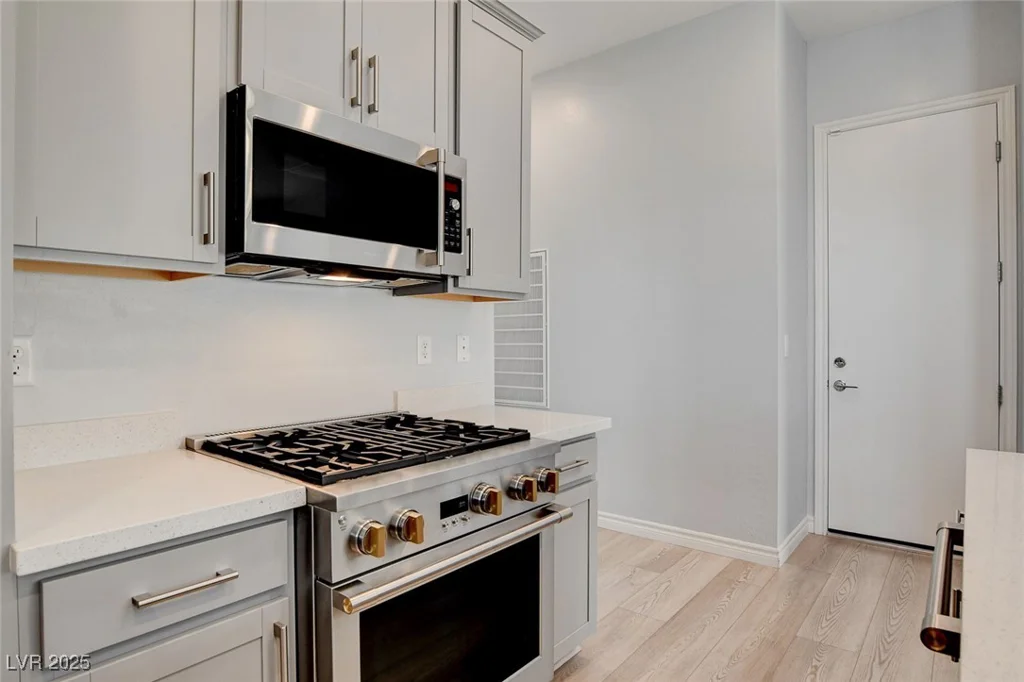 924 Allister Fields, Las Vegas, NV 89138