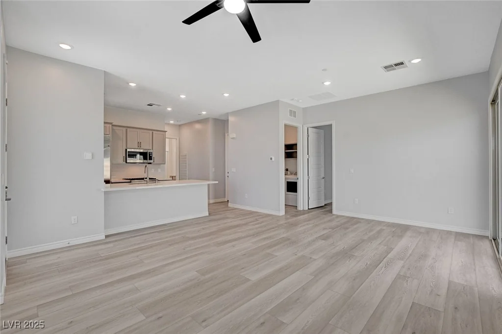 924 Allister Fields, Las Vegas, NV 89138
