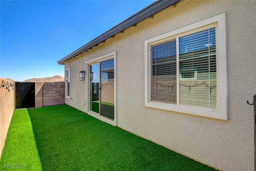 924 Allister Fields, Las Vegas, NV 89138
