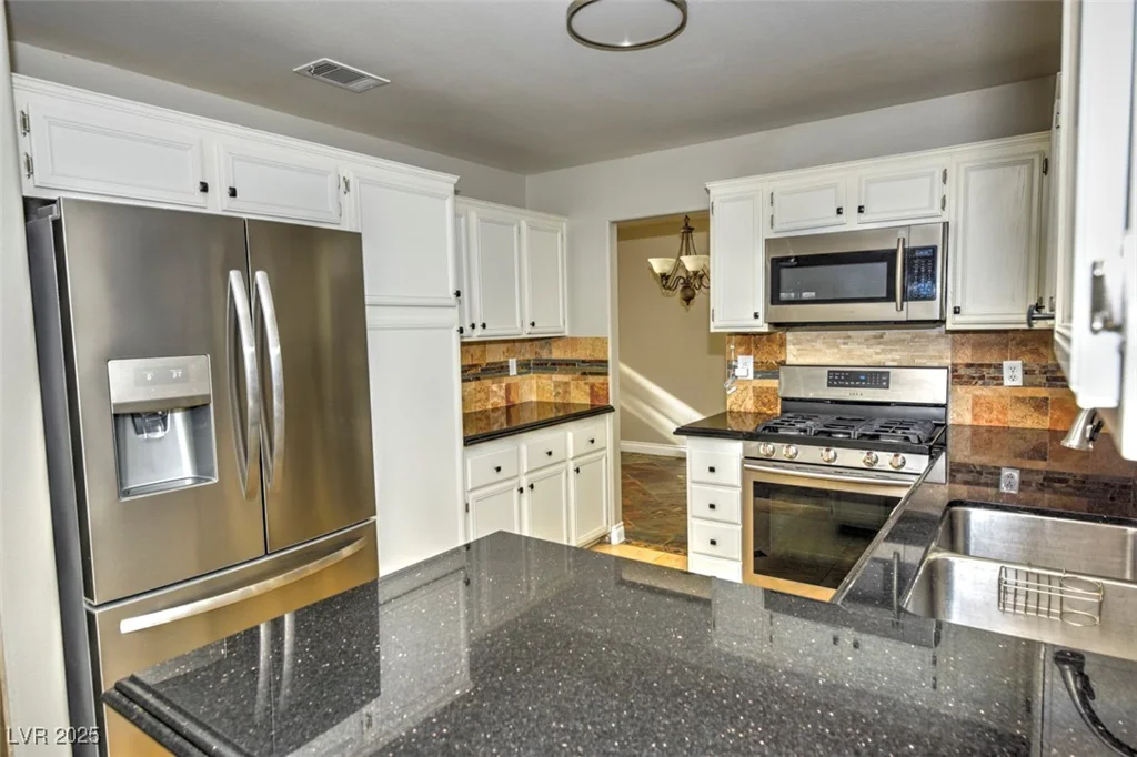 7429 Fencerow, Las Vegas, NV 89131