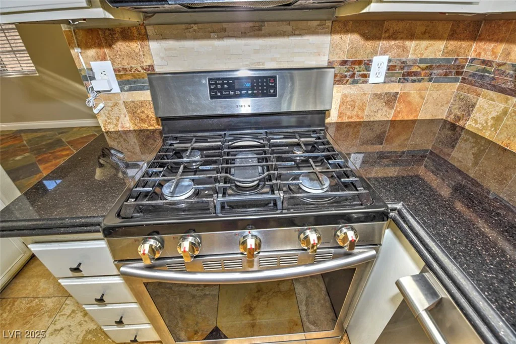 7429 Fencerow, Las Vegas, NV 89131