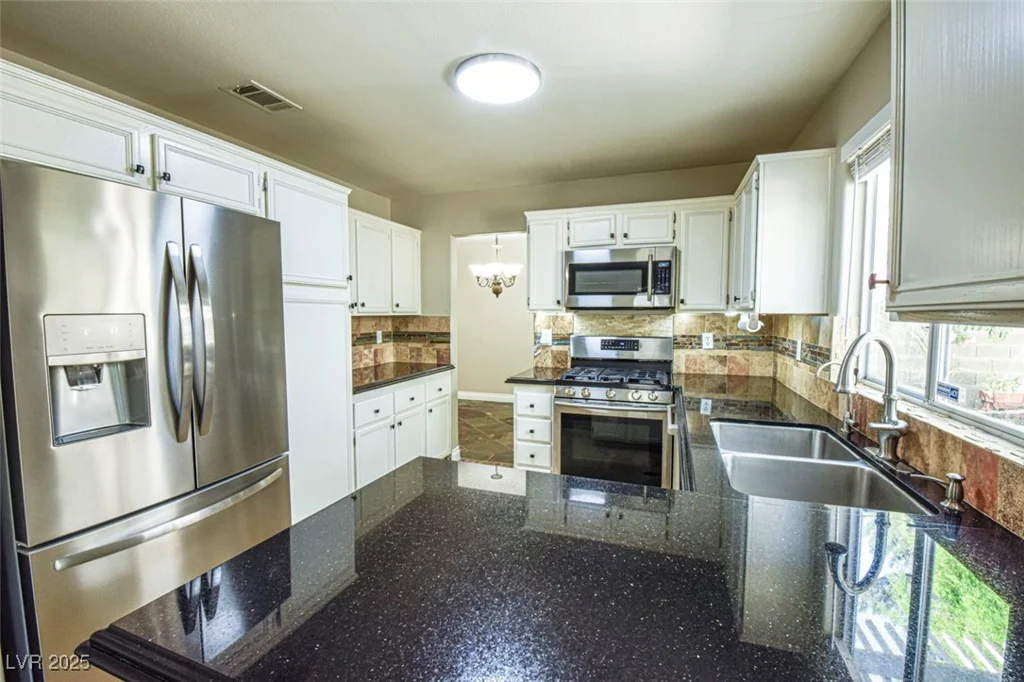 7429 Fencerow, Las Vegas, NV 89131