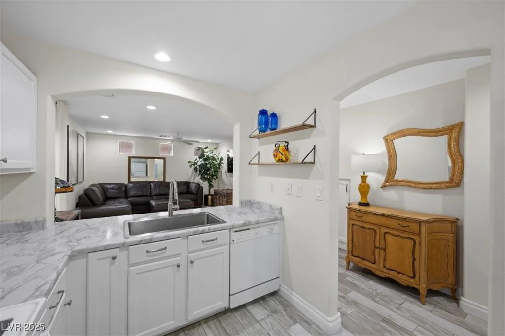 6729 Churnet Valley, Las Vegas, NV 89139