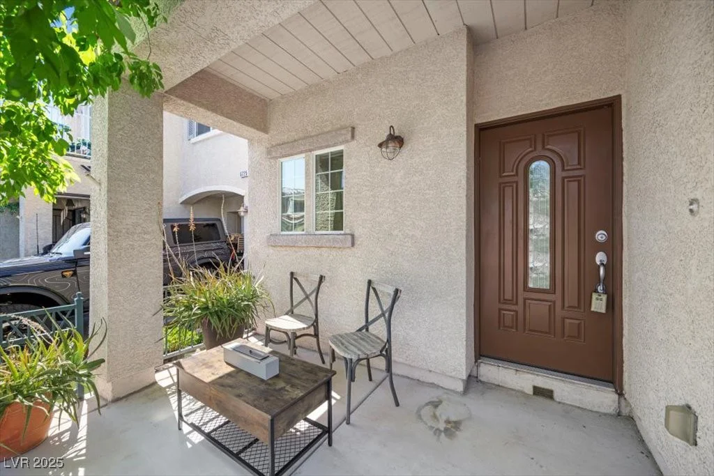 6729 Churnet Valley, Las Vegas, NV 89139