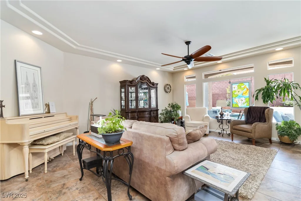 8275 Old Creek Ranch, Las Vegas, NV 89139