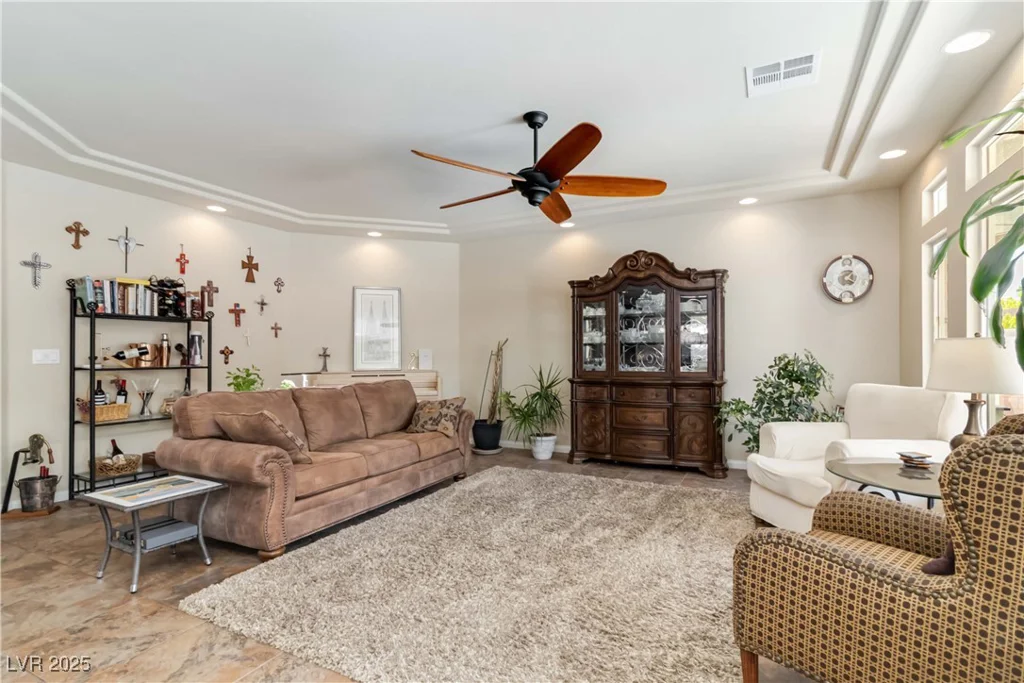 8275 Old Creek Ranch, Las Vegas, NV 89139