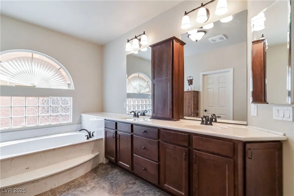 8275 Old Creek Ranch, Las Vegas, NV 89139