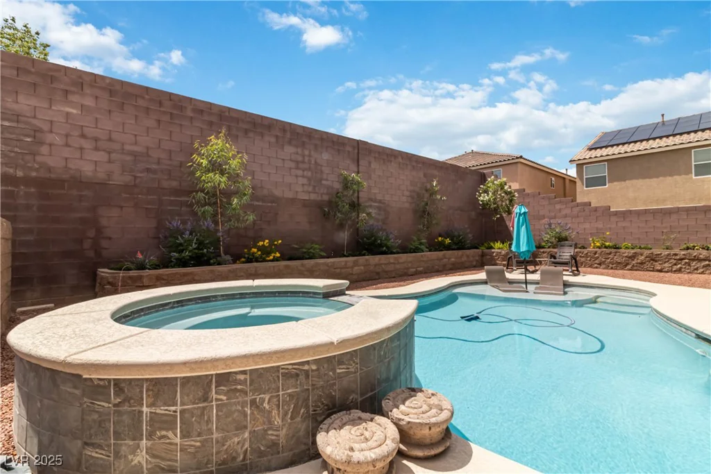 8275 Old Creek Ranch, Las Vegas, NV 89139