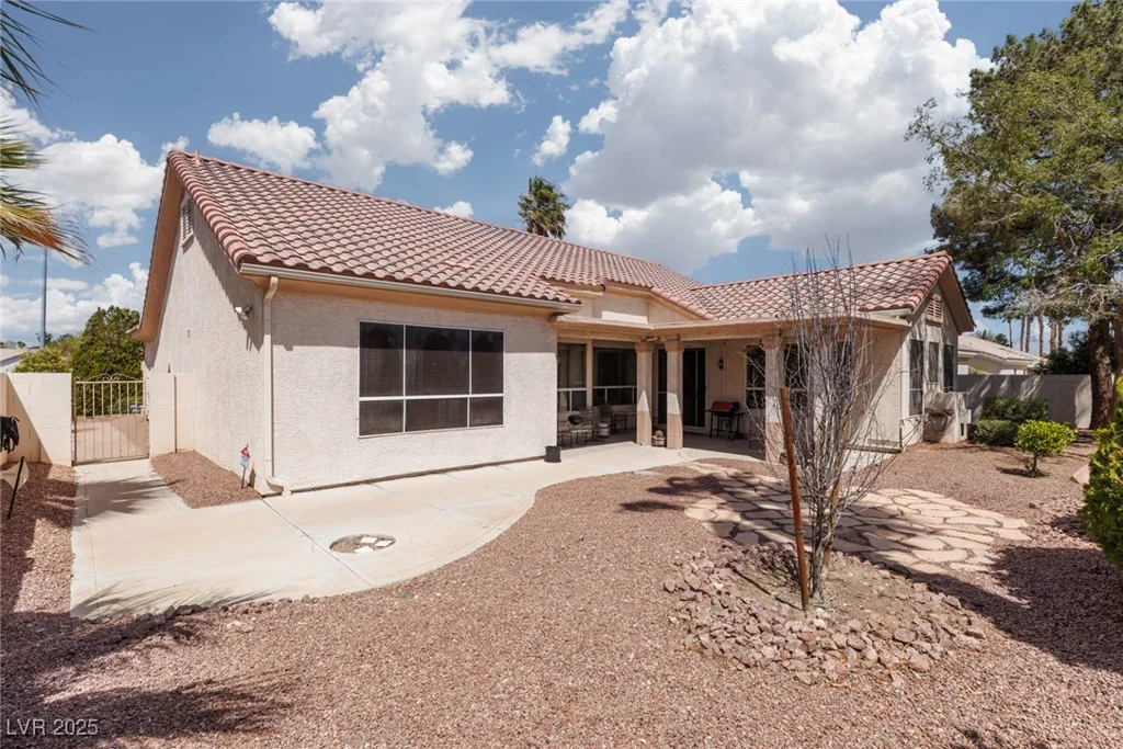 3522 Shonna, North Las Vegas, NV 89032