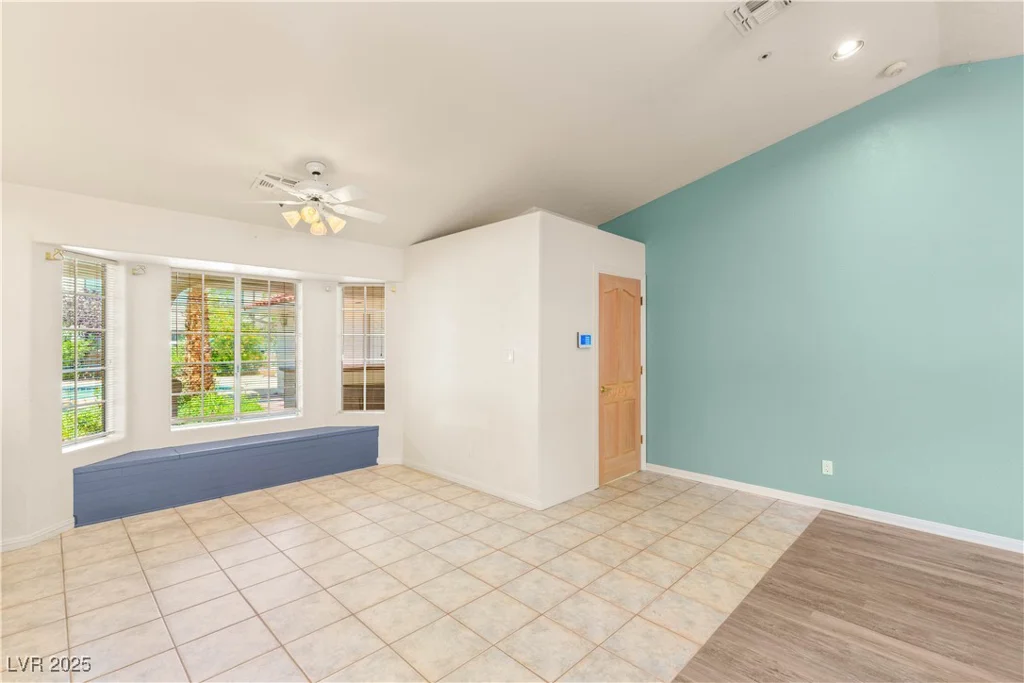 7110 La Cienega, Las Vegas, NV 89119