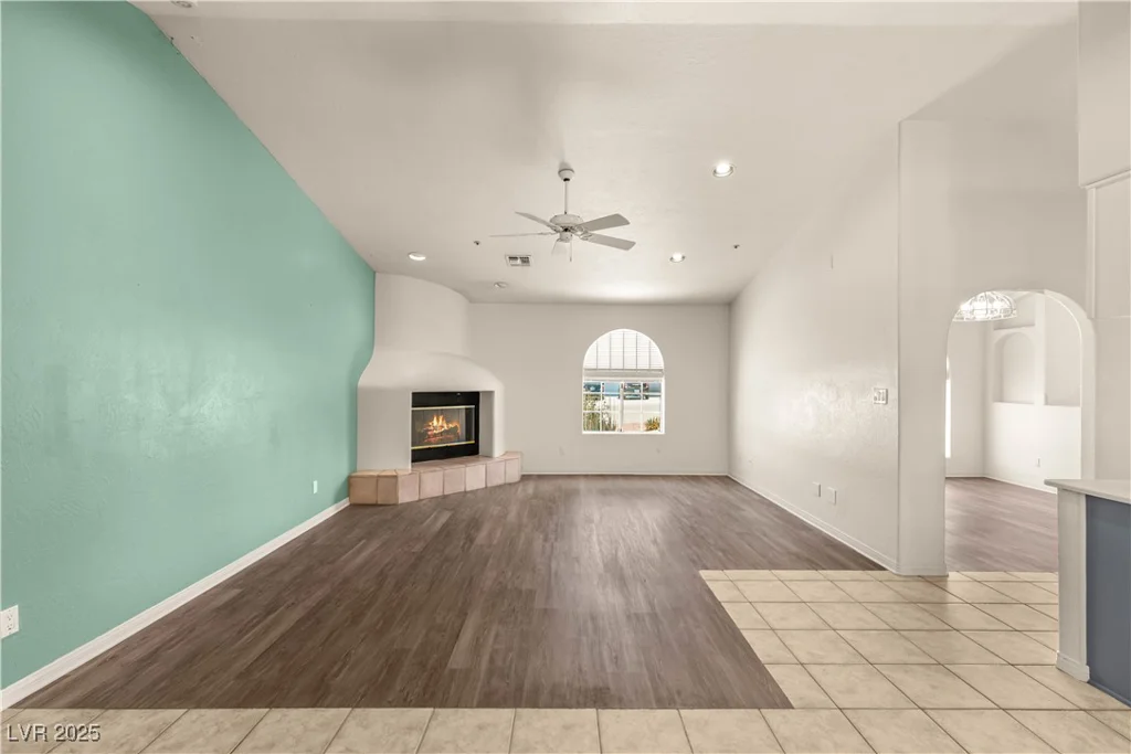 7110 La Cienega, Las Vegas, NV 89119