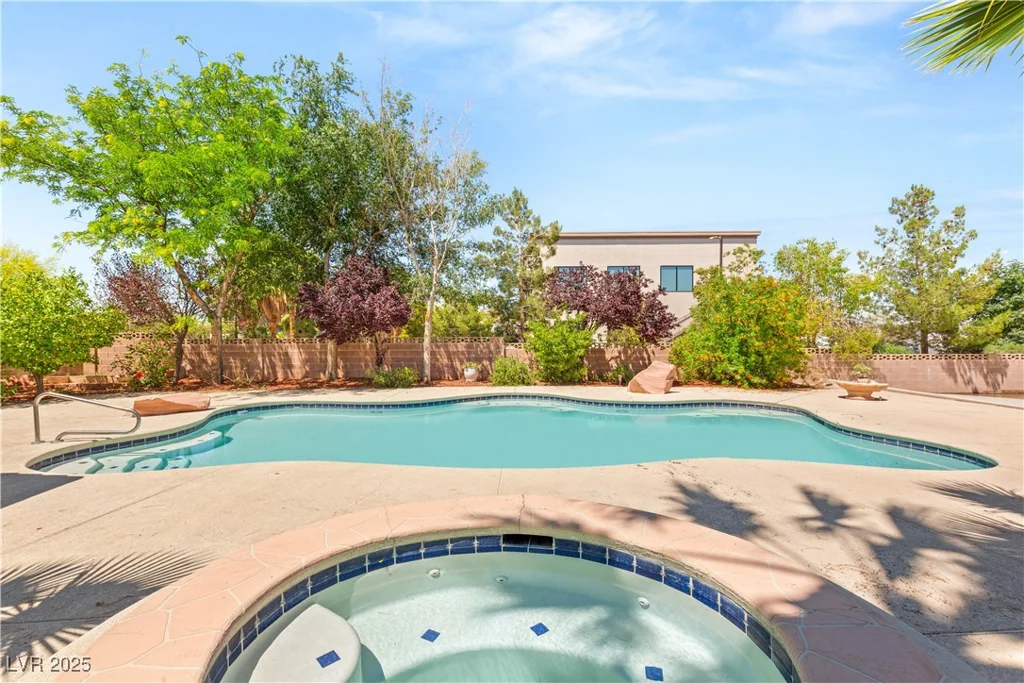 7110 La Cienega, Las Vegas, NV 89119