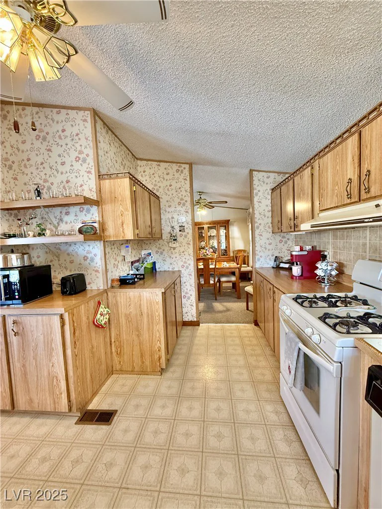 1830 Quintearo, Las Vegas, NV 89115