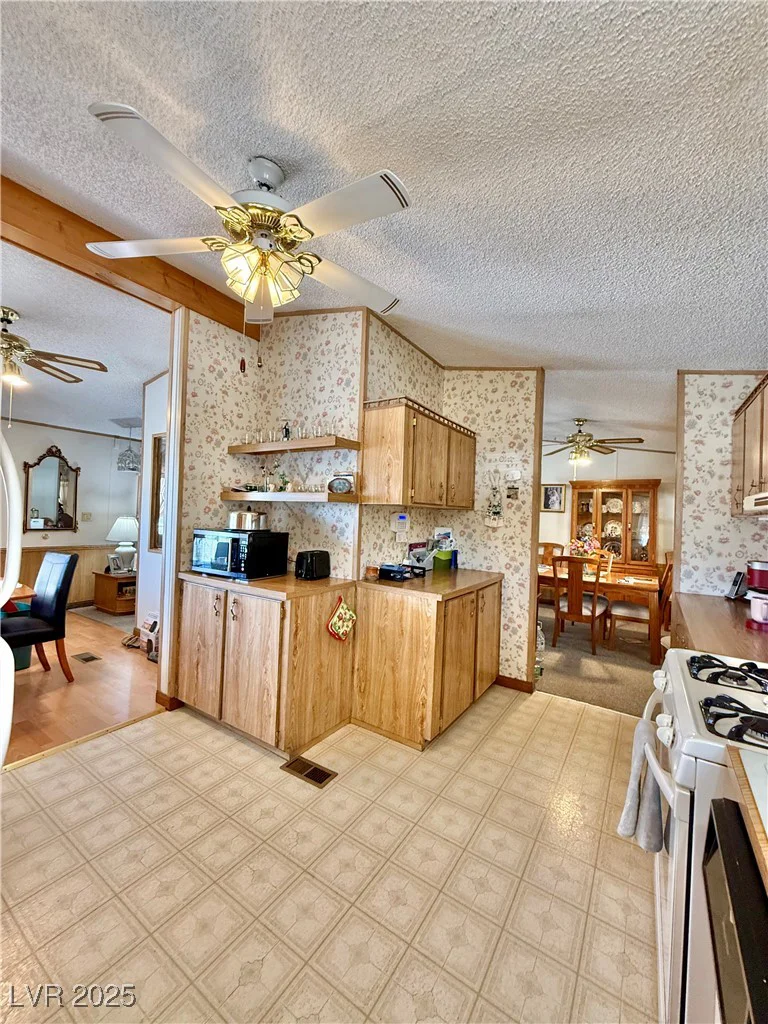 1830 Quintearo, Las Vegas, NV 89115
