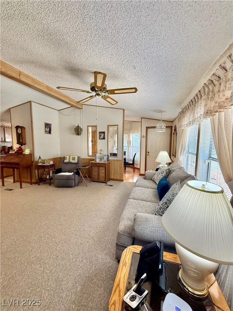 1830 Quintearo, Las Vegas, NV 89115