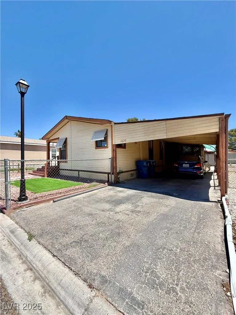 1830 Quintearo, Las Vegas, NV 89115