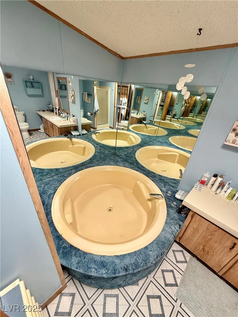 1830 Quintearo, Las Vegas, NV 89115