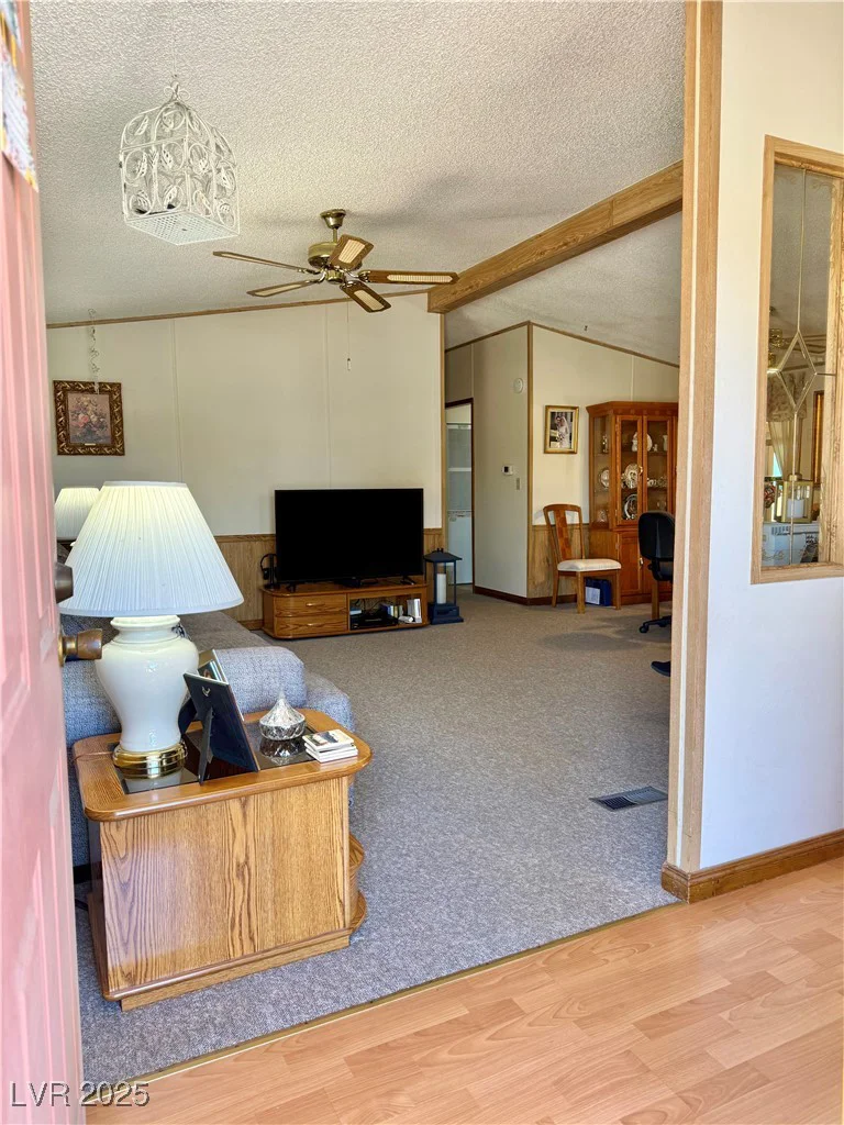 1830 Quintearo, Las Vegas, NV 89115