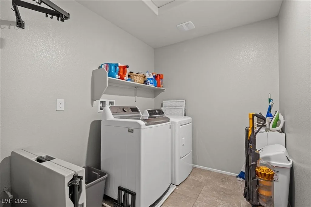4511 Stardusk Falls, North Las Vegas, NV 89084