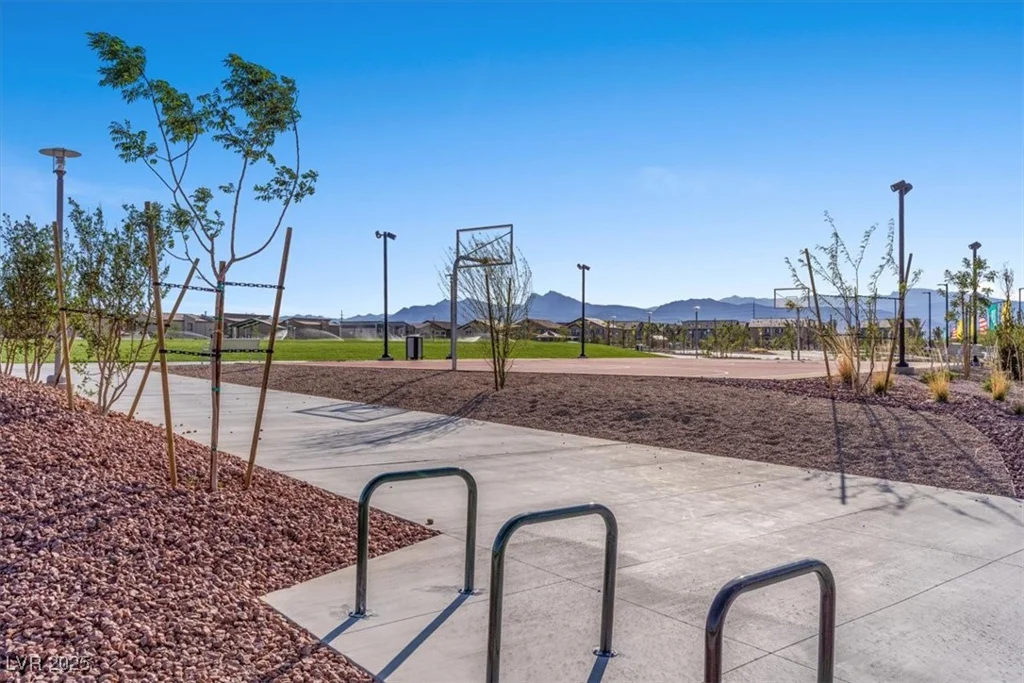 4511 Stardusk Falls, North Las Vegas, NV 89084