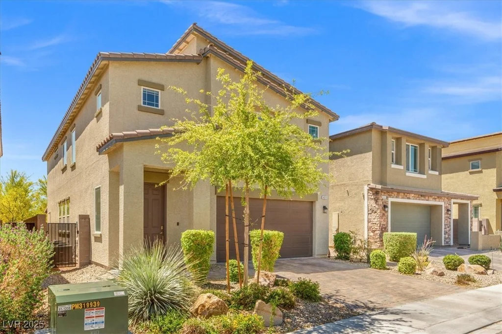 4511 Stardusk Falls, North Las Vegas, NV 89084
