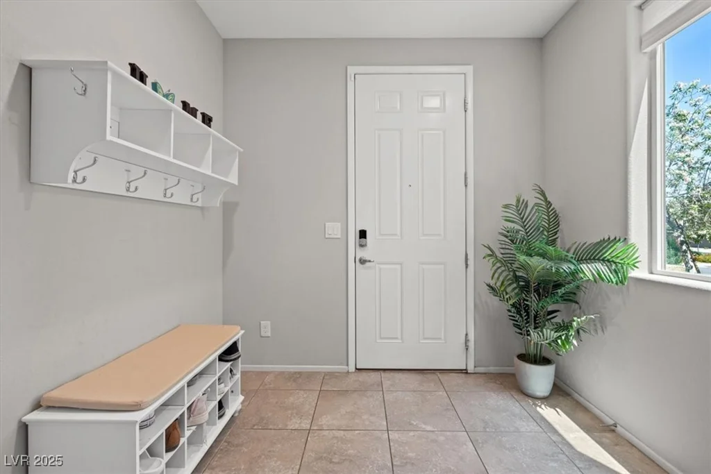 4511 Stardusk Falls, North Las Vegas, NV 89084
