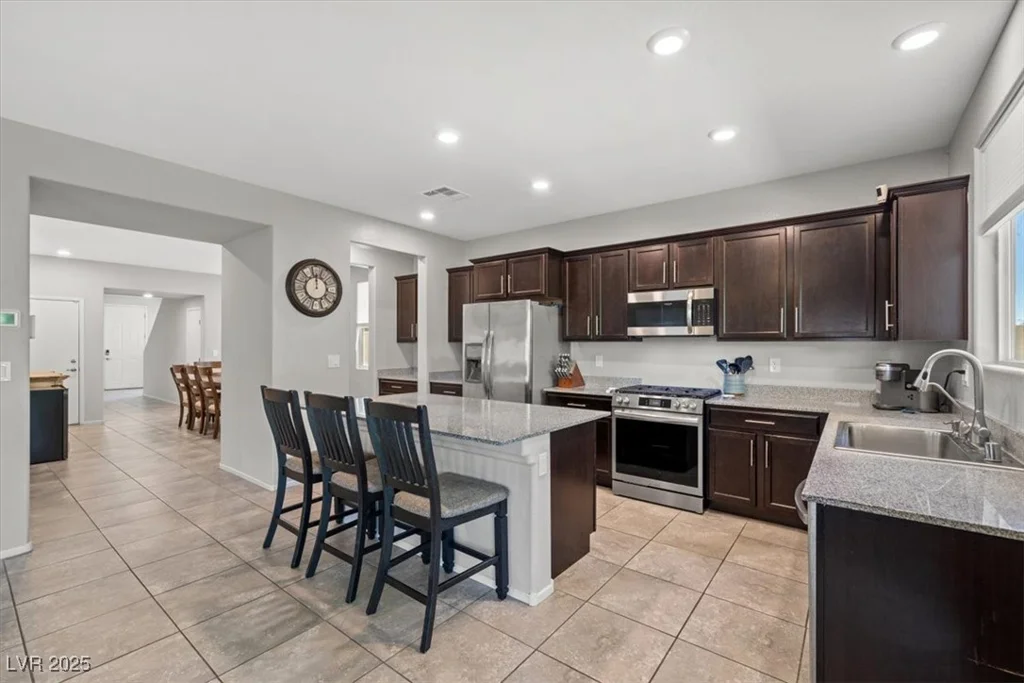 4511 Stardusk Falls, North Las Vegas, NV 89084