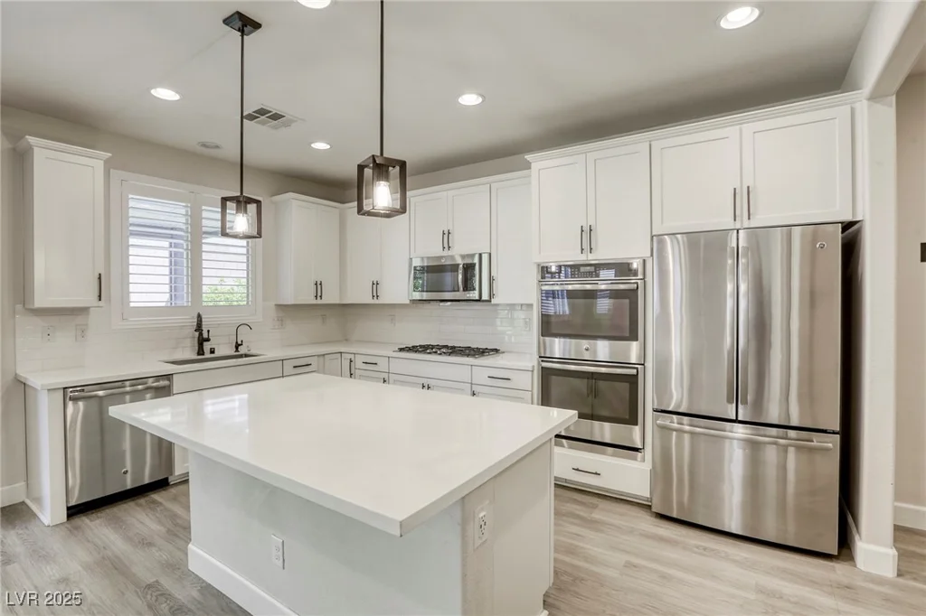 10164 Phelps Lake, Las Vegas, NV 89148