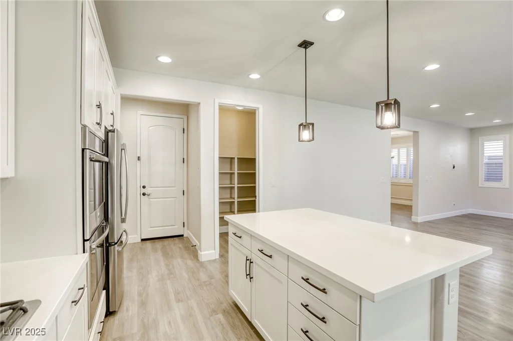 10164 Phelps Lake, Las Vegas, NV 89148